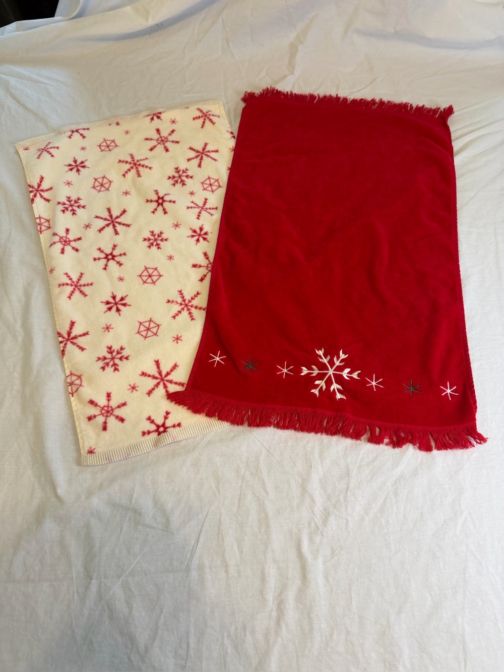 Set of 2 Red and White Snowflake Holiday Hand Towels
